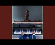 Leonardo - The Space Pianist