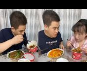 Couple Eating Fight