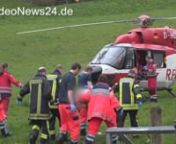 VN24 - Tragisches Unglück am frühen Dienstagabend in Hagen-Eilpe: Ein eineinhalbjähriges Mädchen soll aus einem Fenster im dritten Stock gefallen sein und hat sich dabei schwere Verletzungen zugezogen haben. Mit dem Rettungshubschrauber