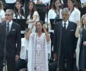 Unidad por la sangre de los cristianos- Andrea Bocelli conmueve al Papa Francisco al cantar Amazing Grace from papa