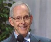 This clip is from Harold Klemp’s 2010 talk “Teacher and Student.” For more stories of inspiration, or for information on other spiritual topics, please visit http://www.Eckankar.org or http://www.EckankarBlog.org.nnTranscript:nnSomeone wrote to me about having a very hard time finding love.The secret of love is:To get love, you must give love.You’ve really got to open yourself and give freely of yourself. You can’t fake it.It’s got to be so.And when you do this, you become
