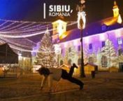 А сегодняшний пятничный отжим проходит в румынском городке Сибиу, где на Большой площади города - праздничный рынок, ёлка, карусель и продолжается Новый год! Вобще они молодцы по части праздничного настроения, особенно мне нравится вот эта проекция с ёлками и снегом на зда