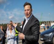 Twitter - which recently rebranded to X - has been accused of briefly delaying links to sites disliked by owner Elon Musk.