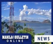 A weak phreatic or steam-driven eruption occurred at the Taal Volcano’s main crater between 8:27 a.m. and 8:31 a.m. on Wednesday, May 8, the Philippine Institute of Volcanology and Seismology (Phivolcs) said in an advisory.&#60;br/&#62;&#60;br/&#62;Phivolcs said the eruption produced white and steam-filled plumes that rose 2,000 meters above the main crater and then drifted southwest.&#60;br/&#62;&#60;br/&#62;READ: https://mb.com.ph/2024/5/8/weak-phreatic-eruption-occurs-at-taal-volcano-phivolcs&#60;br/&#62;&#60;br/&#62;Subscribe to the Manila Bulletin Online channel! - https://www.youtube.com/TheManilaBulletin&#60;br/&#62;&#60;br/&#62;Visit our website at http://mb.com.ph&#60;br/&#62;Facebook: https://www.facebook.com/manilabulletin &#60;br/&#62;Twitter: https://www.twitter.com/manila_bulletin&#60;br/&#62;Instagram: https://instagram.com/manilabulletin&#60;br/&#62;Tiktok: https://www.tiktok.com/@manilabulletin&#60;br/&#62;&#60;br/&#62;#ManilaBulletinOnline&#60;br/&#62;#ManilaBulletin&#60;br/&#62;#LatestNews&#60;br/&#62;