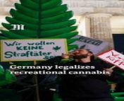 On Monday morning, April 1, in front of Berlin&#39;s iconic Brandenburg Gate, several hundred people celebrated the new law allowing the recreational use of cannabis in Germany.