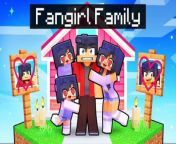 Having a FAN GIRL FAMILY in Minecraft! from tv fan new song emon khan