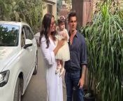 Bollywood diva Bipasha Basu graced Alanna’s Baby Shower event with her husband, Karan Singh Grover, and their daughter Devi, and the trio looked picture-perfect as they immersed themselves in the festivities. Devi’s cute video is currently going rapidly viral on Instagram and Fans adore this super cute family, have a look at their super adorable video here:&#60;br/&#62;&#60;br/&#62;#bipashabasu #karansinghgrover #devi #ananyapanday #alannababyshower #cutebaby #trending #viralvideo #entertainmentnews #bollywood