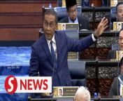 Tanjong Karang MP Dr. Zulkafperi Hanapi and Bukit Gantang MP Datuk Syed Abu Hussin Syed Abdul Fasal have requested to move their seats away from the Opposition bloc of their own accord, says Dewan Rakyat Speaker Tan Sri Johari Abdul.&#60;br/&#62;&#60;br/&#62;He said this in reply to Perikatan Nasional whip Datuk Seri Takiyuddin Hassan, who asked why Zulkafperi and Syed Abu Hussin, both from the coalition&#39;s component party Bersatu, had changed their seats.&#60;br/&#62;&#60;br/&#62;Read more at http://tinyurl.com/2zpfkm85&#60;br/&#62;&#60;br/&#62;WATCH MORE: https://thestartv.com/c/news&#60;br/&#62;SUBSCRIBE: https://cutt.ly/TheStar&#60;br/&#62;LIKE: https://fb.com/TheStarOnline&#60;br/&#62;