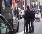 Wednesday, at around 11:30 in Paris, number 10 rue Nicolas-Appert, two hooded men execute a wounded policeman on the ground.