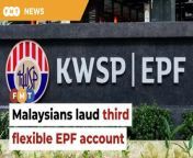 The introduction of a flexible third EPF account is said to offer flexibility and immediate access to funds in times of need&#60;br/&#62;&#60;br/&#62;Read More: https://www.freemalaysiatoday.com/category/nation/2024/04/28/malaysians-laud-introduction-of-third-flexible-epf-account/ &#60;br/&#62;&#60;br/&#62;Laporan Lanjut: https://www.freemalaysiatoday.com/category/bahasa/tempatan/2024/04/28/rakyat-puji-pengenalan-akaun-fleksibel-kwsp/&#60;br/&#62;&#60;br/&#62;Free Malaysia Today is an independent, bi-lingual news portal with a focus on Malaysian current affairs.&#60;br/&#62;&#60;br/&#62;Subscribe to our channel - http://bit.ly/2Qo08ry&#60;br/&#62;------------------------------------------------------------------------------------------------------------------------------------------------------&#60;br/&#62;Check us out at https://www.freemalaysiatoday.com&#60;br/&#62;Follow FMT on Facebook: https://bit.ly/49JJoo5&#60;br/&#62;Follow FMT on Dailymotion: https://bit.ly/2WGITHM&#60;br/&#62;Follow FMT on X: https://bit.ly/48zARSW &#60;br/&#62;Follow FMT on Instagram: https://bit.ly/48Cq76h&#60;br/&#62;Follow FMT on TikTok : https://bit.ly/3uKuQFp&#60;br/&#62;Follow FMT Berita on TikTok: https://bit.ly/48vpnQG &#60;br/&#62;Follow FMT Telegram - https://bit.ly/42VyzMX&#60;br/&#62;Follow FMT LinkedIn - https://bit.ly/42YytEb&#60;br/&#62;Follow FMT Lifestyle on Instagram: https://bit.ly/42WrsUj&#60;br/&#62;Follow FMT on WhatsApp: https://bit.ly/49GMbxW &#60;br/&#62;------------------------------------------------------------------------------------------------------------------------------------------------------&#60;br/&#62;Download FMT News App:&#60;br/&#62;Google Play – http://bit.ly/2YSuV46&#60;br/&#62;App Store – https://apple.co/2HNH7gZ&#60;br/&#62;Huawei AppGallery - https://bit.ly/2D2OpNP&#60;br/&#62;&#60;br/&#62;#FMTNews #EPF #KWSP #Account3