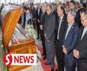 Tan Sri Abang Johari Tun Openg said Sarawak will wait for the last respects to be accorded to Senator Datuk Mutang Tagal before discussing the appointment of the next Senate President.&#60;br/&#62;&#60;br/&#62;The Sarawak Premier told reporters that after paying his last respects to the late Mutang in Miri on Sunday (May 12), adding that the Sarawak government mourned the passing of a prominent figure from Sarawak who contributed significantly to the region and Malaysia.&#60;br/&#62;&#60;br/&#62;Mutang’s body were flown back to Miri from the Subang Air Base and was placed at the Borneo Evangelical Mission (BEM) Airport Road Church at 11.20am for the people to pay their final respects.&#60;br/&#62;&#60;br/&#62;Read more at https://tinyurl.com/yc7vsa3d&#60;br/&#62;&#60;br/&#62;WATCH MORE: https://thestartv.com/c/news&#60;br/&#62;SUBSCRIBE: https://cutt.ly/TheStar&#60;br/&#62;LIKE: https://fb.com/TheStarOnline
