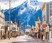From Gold Rush-era settlements to national park gateways, these quaint Alaskan towns are worth a visit.