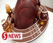 Paris chocolate shops are celebrating the upcoming Olympics with sports-themed Easter eggs. &#60;br/&#62;&#60;br/&#62;Chocolatiers offer chocolates shaped like athletes, timers, podiums, and medals, all in anticipation of the Paris Games (July 26 – Aug 11).&#60;br/&#62;&#60;br/&#62;WATCH MORE: https://thestartv.com/c/news&#60;br/&#62;SUBSCRIBE: https://cutt.ly/TheStar&#60;br/&#62;LIKE: https://fb.com/TheStarOnline